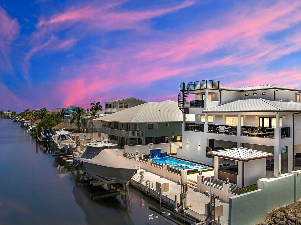 1st image of 129 Marina Ave
