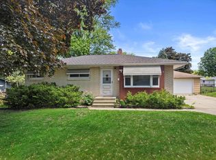 4706 Steinhauer Trl, Madison, WI 53716