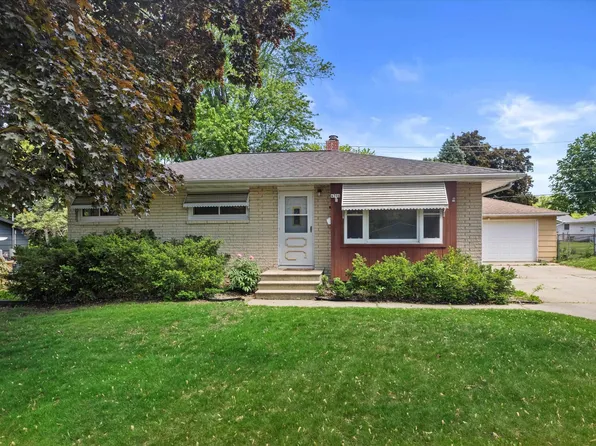 4706 Steinhauer Trl, Madison, WI 53716