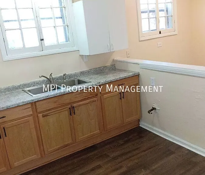 3356 N 12th St #A — Photo 9