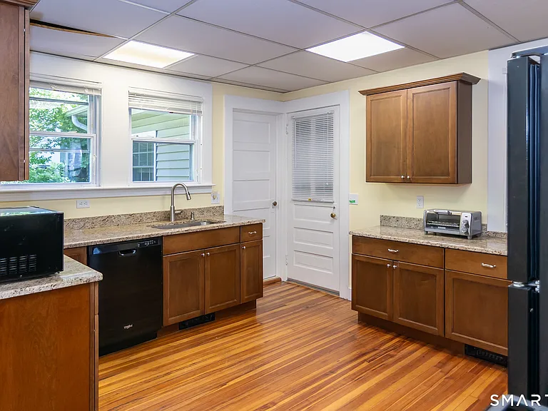 58 Shore Dr — Photo 12