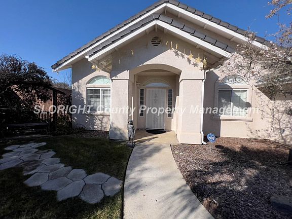 2nd image of 844 Saint Andrews Cir