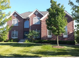 50688 Billenca Dr, Novi, MI 48374