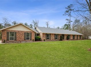 542 Oak Alley Dr, Pearl River, LA 70452