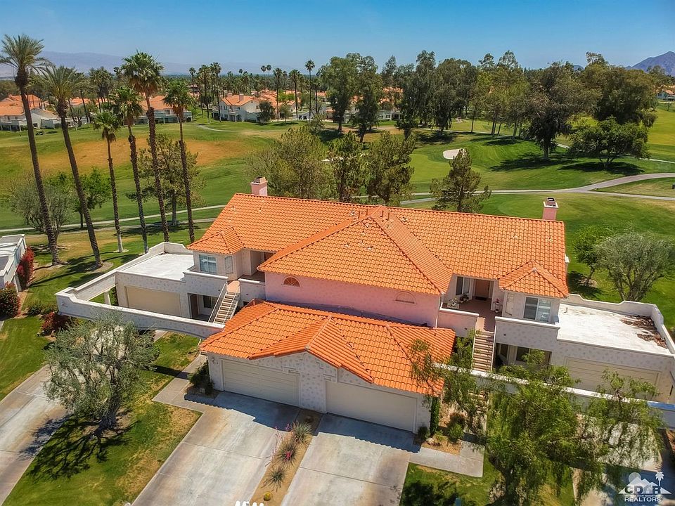 2nd image of 240 E Vista Royale Cir