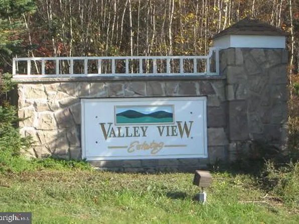 102 Patten Cir, Albrightsville, PA 18210