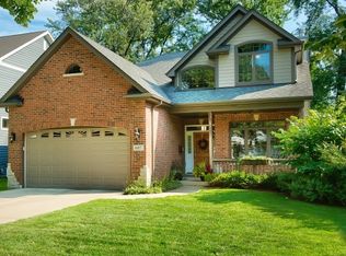 607 Wilson St, Downers Grove, IL 60515