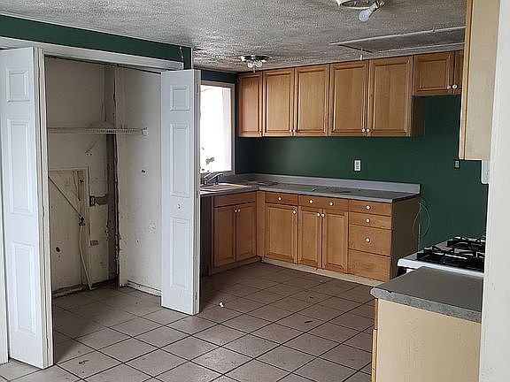 4th image of 3526 Corby Blvd