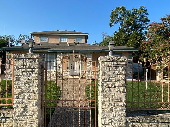 3rd image of 151 Willee Dr
