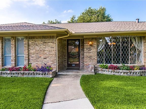 4th image of 3028 Stanford Dr