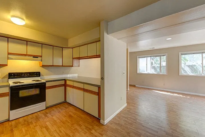 1041 13th Street Unit 2 Kitchen