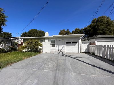 1030 Bradley Way, East Palo Alto, CA, 94303