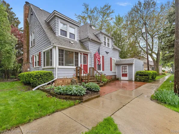 449 Spruce St, Wyandotte, MI 48192