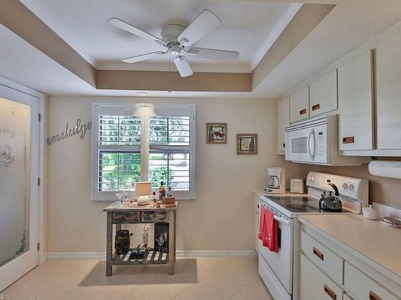 5th image of 10011 Maddox Ln APT 104