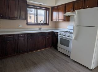 529 N Macie Ct APT 8, Addison, IL 60101