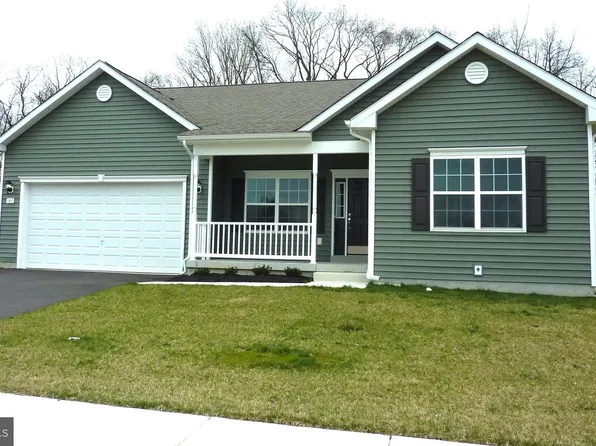 149 Villa Dr, Clayton, DE 19938