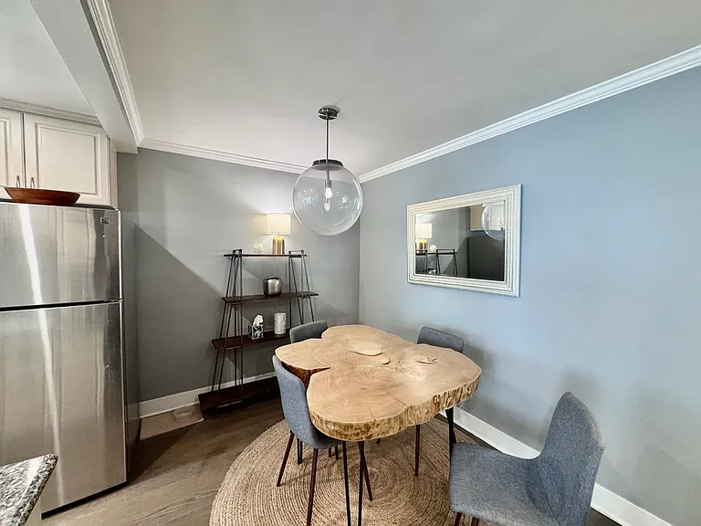 937 5th St #3 — Photo 5