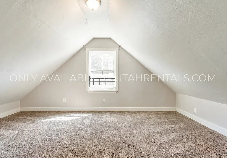 411 W Main St — Photo 23