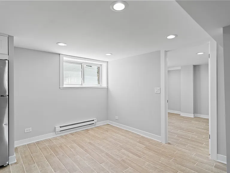5831 N Miltimore Ave #GARDEN — Photo 7