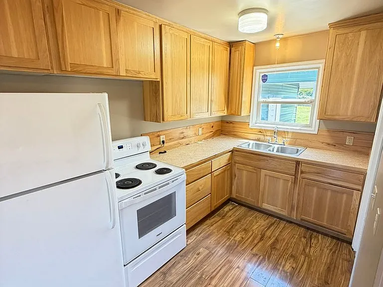 56 E Cedar St — Photo 27