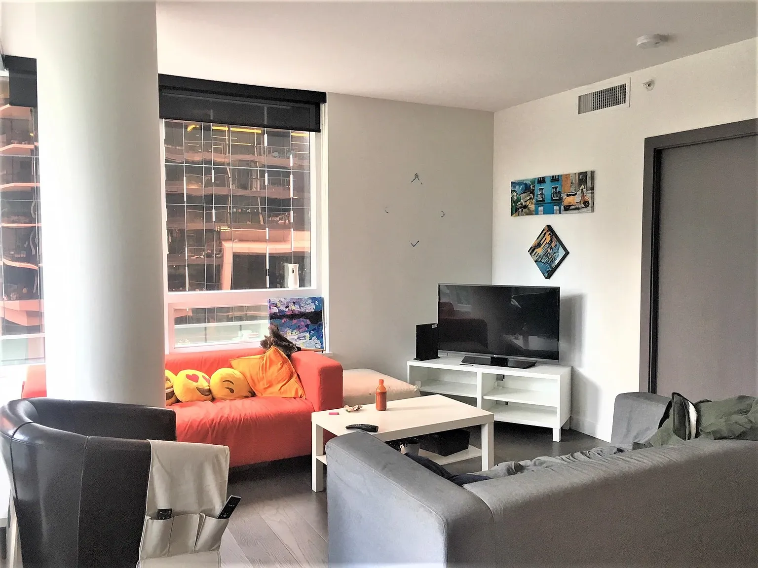 2 bed, 856 sqft, $4,200 — Photo 3