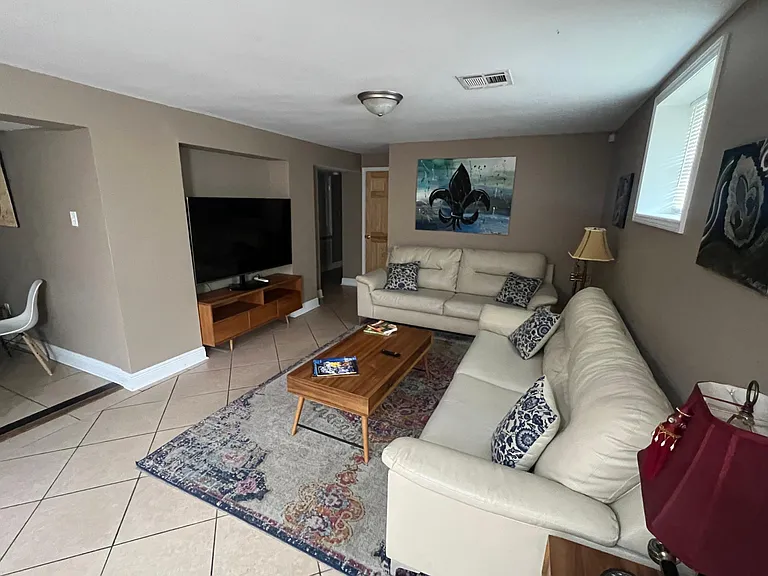 3300 General Pershing St — Photo 3