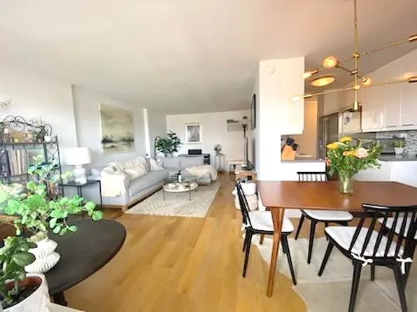 100 West 93rd Street image 7 of 25