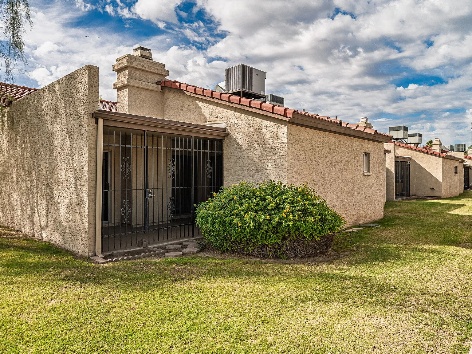 3 bed, 1471 sqft, $1,895 — Photo 4