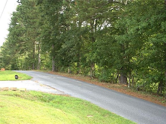 2nd image of 3720 James Rd