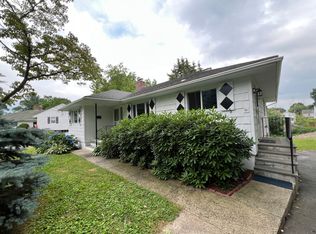 3 Hickory Dr, Greenwich, CT 06831