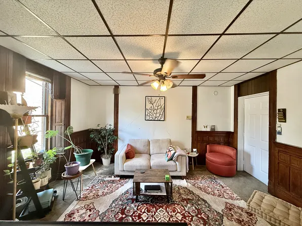 1814 Harpster St APT 2, Pittsburgh, PA 15212