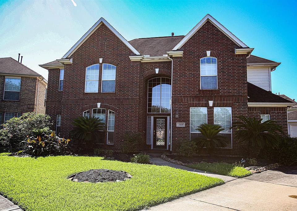1st image of 2505 Langley Ct