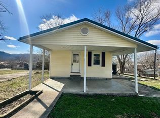 206 Hood Ave, Irvine, KY 40336