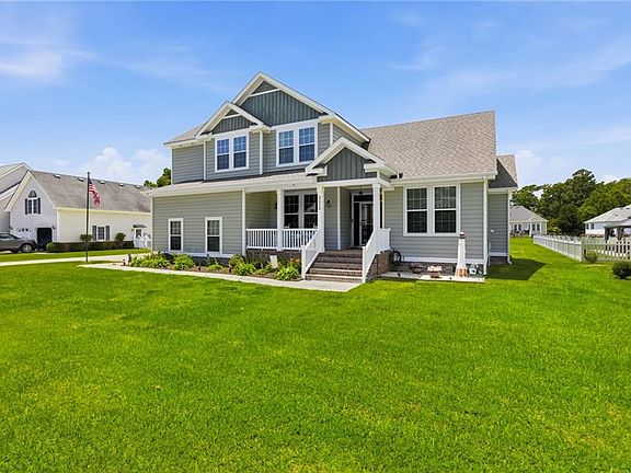 3rd image of 111 Golf Club Dr