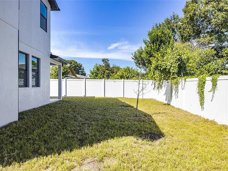 4205 W Arch St — Photo 24