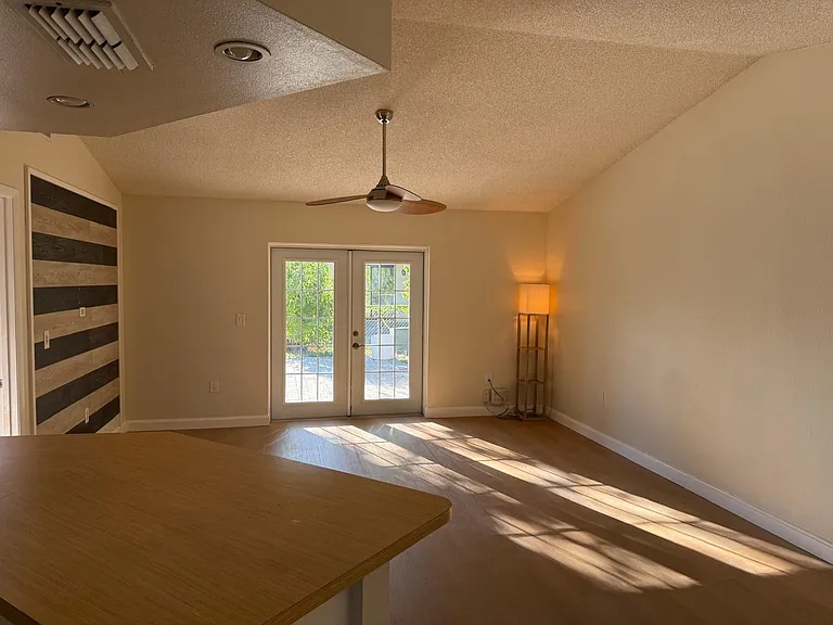 1139 Deer Hollow Pl — Photo 6