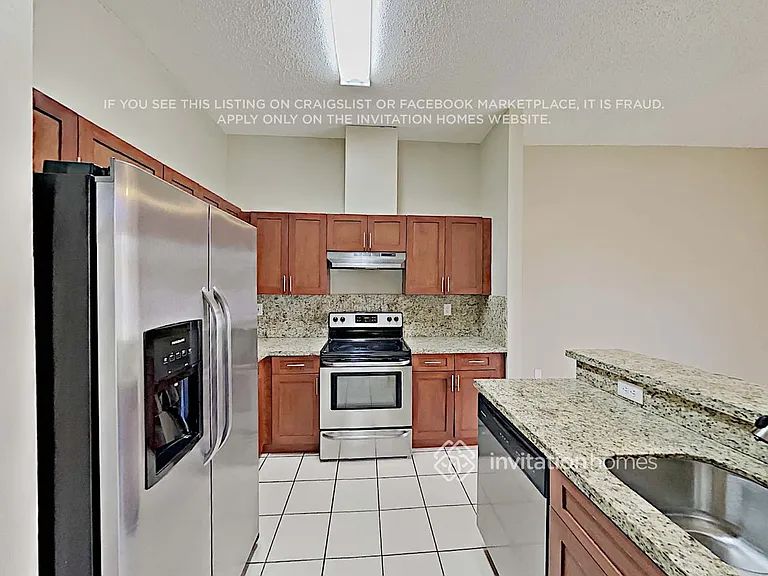 8120 SW 162nd Path — Photo 5