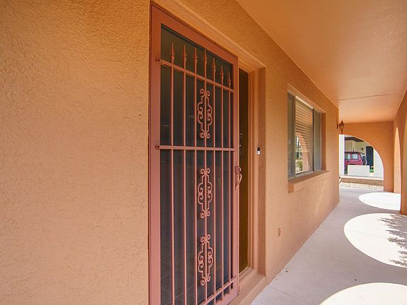 5th image of 1520 S San Luis