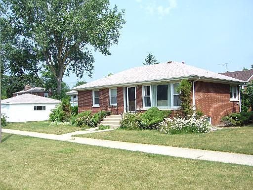 2nd image of 9214 Lorel Ave
