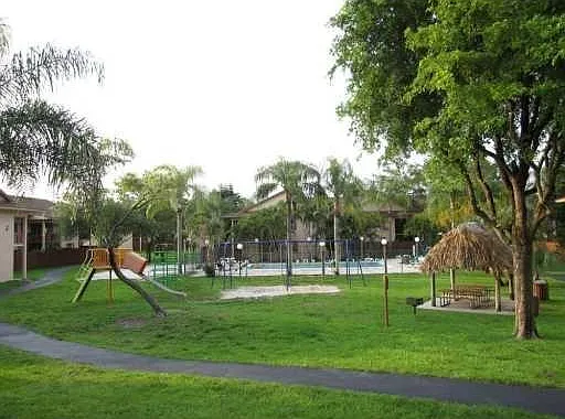 Pool 2 ,playground & bbq area