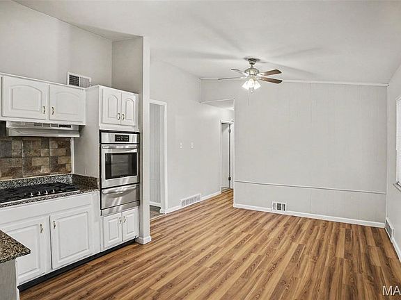 4th image of 1145 Cheyenne Dr