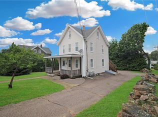 38 Oak St, Westerly, RI 02891