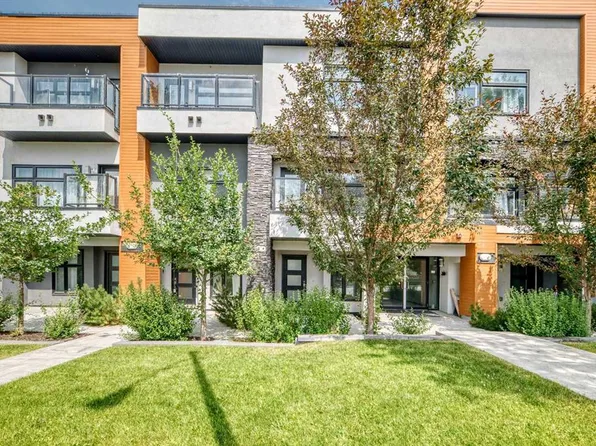 1632 S 20th Ave NW #108, Calgary, AB T2M 1G8