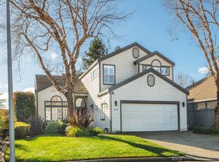 810 Wine Ct, Petaluma, CA