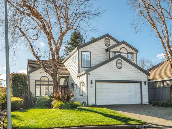 810 Wine Court, Petaluma, CA 94954