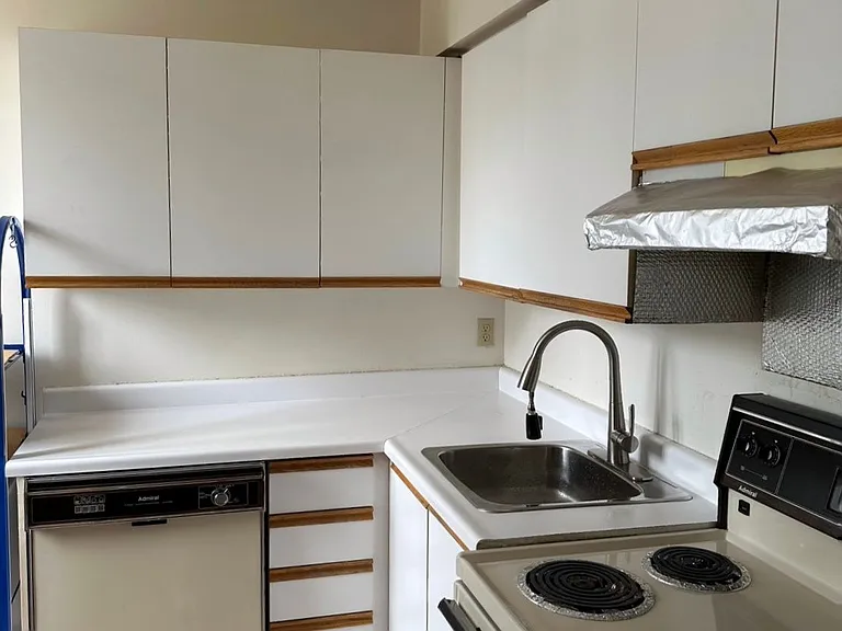 55 Centre Ave #1806 — Photo 4