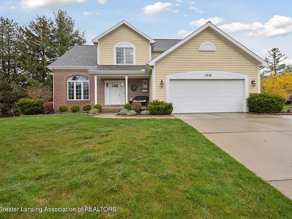 3rd image of 13176 Starwood Ln