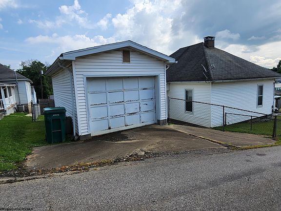 3rd image of 204 Duncan Ave