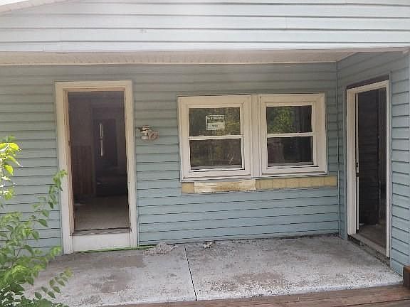 4th image of 3227 Navaho St