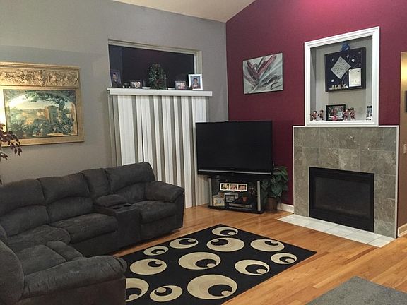 2nd image of 3621 Roanoke Ave